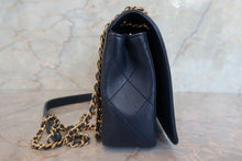 將圖片載入圖庫檢視器 CHANEL/シャネル チェーンショルダーバッグ ラムスキン ネイビー/ゴールド金具 ショルダーバッグ 700050006