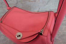 Load image into Gallery viewer, HERMES LINDY 26 Evercolor leather Rose azalee A Engraving Shoulder bag 700070292