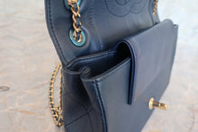將圖片載入圖庫檢視器 CHANEL/シャネル チェーンショルダーバッグ ラムスキン ネイビー/ゴールド金具 ショルダーバッグ 700050006