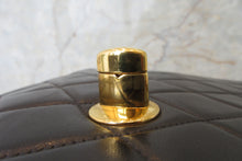 Load image into Gallery viewer, CHANEL Medium Matelasse single flap chain shoulder bag Lambskin Black/Gold hadware Shoulder bag 700090125