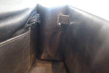 Load image into Gallery viewer, HERMES Pochette Kelly Gulliver leather Black □H Engraving Hand bag 700120221