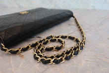 将图片加载到图库查看器,CHANEL/香奈儿 CF 按压锁 链条包 羊皮 Black/Gold hadware(黑色/金色金属) 肩背包 800060031
