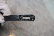 Load image into Gallery viewer, HERMES Pochette Kelly Gulliver leather Black □H Engraving Hand bag 700120221