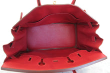 Load image into Gallery viewer, HERMES HAUT A COURROIRE 32 Graine Couchevel leather  Rouge vif □B Engraving Hand bag 700070103