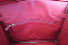 Load image into Gallery viewer, HERMES HAUT A COURROIRE 32 Graine Couchevel leather  Rouge vif □B Engraving Hand bag 700070103