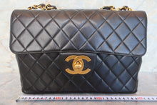Load image into Gallery viewer, CHANEL Medium Matelasse single flap chain shoulder bag Lambskin Black/Gold hadware Shoulder bag 700100071