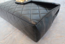 Load image into Gallery viewer, CHANEL Medium Matelasse single flap chain shoulder bag Lambskin Black/Gold hadware Shoulder bag 700100071