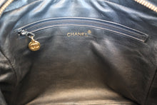 画像をギャラリービューアに読み込む, CHANEL/シャネル ココマークフリンジチェーンショルダーバッグ キャビアスキン ブラック/ゴールド金具 ショルダーバッグ 800090195