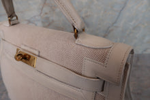 画像をギャラリービューアに読み込む, HERMES/エルメス ケリー32 トワルアッシュ/レザー ベージュ/ホワイト 〇U刻印 ハンドバッグ 700080200