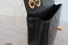 Load image into Gallery viewer, CHANEL Medium Matelasse single flap chain shoulder bag Lambskin Black/Gold hadware Shoulder bag 700100071