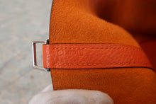 将图片加载到图库查看器,HERMES PICOTIN LOCK MM Clemence leather Feu □R刻印 Hand bag 700120238