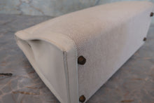 画像をギャラリービューアに読み込む, HERMES/エルメス ケリー32 トワルアッシュ/レザー ベージュ/ホワイト 〇U刻印 ハンドバッグ 700080200