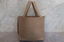 画像をギャラリービューアに読み込む, HERMES/エルメス ピコタンロックMM トリヨンクレマンス トレンチ U刻印 ハンドバッグ 700120228