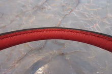Load image into Gallery viewer, HERMES LINDY 26 Clemence leather Rouge pivoine T Engraving  Shoulder bag 700050250
