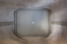 画像をギャラリービューアに読み込む, HERMES/エルメス ピコタンロックMM トリヨンクレマンス トレンチ U刻印 ハンドバッグ 700120228