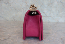 Load image into Gallery viewer, CHANEL LeBOY CHANEL chain shoulder bag Caviar skin Pink/Gold hadware Shoulder bag 800030161