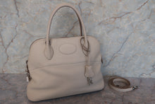 Load image into Gallery viewer, HERMES/BOLIDE 31 Clemence leather Craie D Engraving Shoulder bag 700100058