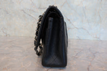 Load image into Gallery viewer, CHANEL Matelasse Double Flap Double Chain shoulder bag Caviar skin Black/Silver hardware Shoulder bag 800090199