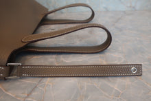 画像をギャラリービューアに読み込む, HERMES/エルメス ピコタンロックMM トリヨンクレマンス エトゥープ C刻印 ハンドバッグ 800020093