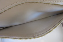 Load image into Gallery viewer, HERMES BIRKIN 30 Togo leather Craie A Engraving Hand bag 700070176