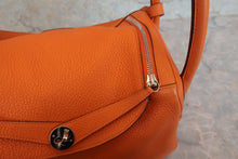 画像をギャラリービューアに読み込む, HERMES/エルメス リンディ30 トリヨンクレマンス オレンジ □P刻印 ショルダーバッグ 800030014