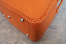 画像をギャラリービューアに読み込む, HERMES/エルメス リンディ30 トリヨンクレマンス オレンジ □P刻印 ショルダーバッグ 800030014