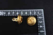 Load image into Gallery viewer, CHANEL CC mark earring Gold plate Gold Earring 500100123