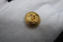 Load image into Gallery viewer, CHANEL CC mark earring Gold plate Gold Earring 500100123
