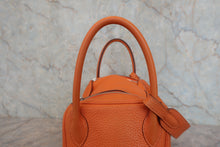 画像をギャラリービューアに読み込む, HERMES/エルメス リンディ30 トリヨンクレマンス オレンジ □P刻印 ショルダーバッグ 800030014
