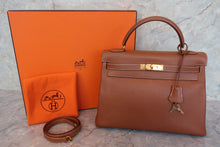 Load image into Gallery viewer, HERMES KELLY 32 Graine Couchevel leather Gold 〇Y Engraving Shoulder bag 700090060