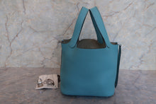 将图片加载到图库查看器,HERMES PICOTIN LOCK PM Clemence leather Blue atoll T刻印 Hand bag 700120237