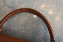 Load image into Gallery viewer, HERMES KELLY 32 Graine Couchevel leather Gold 〇Y Engraving Shoulder bag 700090060