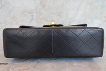 Load image into Gallery viewer, CHANEL Medium Matelasse single flap chain shoulder bag Lambskin Black/Gold hadware Shoulder bag 700070307