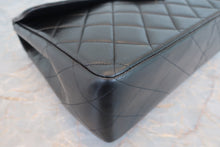 Load image into Gallery viewer, CHANEL Medium Matelasse single flap chain shoulder bag Lambskin Black/Gold hadware Shoulder bag 700070307