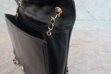 Load image into Gallery viewer, CHANEL Matelasse chain shoulder bag Lambskin Black/Gold hadware Shoulder bag 800030146