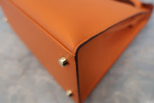 画像をギャラリービューアに読み込む, HERMES/エルメス ケリー28 ヴォーエプソン オレンジ □J刻印 ショルダーバッグ 800020027