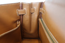 Load image into Gallery viewer, HERMES KELLY 32 Graine Couchevel leather Gold 〇Y Engraving Shoulder bag 700090060