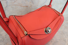 Load image into Gallery viewer, HERMES LINDY 26 Clemence leather Rouge pivoine T Engraving Shoulder bag 700020027