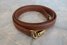 Load image into Gallery viewer, HERMES KELLY 32 Graine Couchevel leather Gold 〇Y Engraving Shoulder bag 700090060