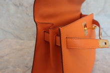 画像をギャラリービューアに読み込む, HERMES/エルメス ケリー28 ヴォーエプソン オレンジ □J刻印 ショルダーバッグ 800020027