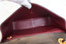 Load image into Gallery viewer, CHANEL Medium Matelasse single flap chain shoulder bag Lambskin Black/Gold hadware Shoulder bag 700070307