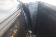 Load image into Gallery viewer, CHANEL Matelasse chain shoulder bag Lambskin Black/Gold hadware Shoulder bag 800030146