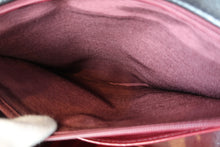 Load image into Gallery viewer, CHANEL Medium Matelasse single flap chain shoulder bag Lambskin Black/Gold hadware Shoulder bag 700070307