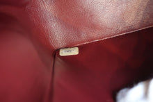 Load image into Gallery viewer, CHANEL Medium Matelasse single flap chain shoulder bag Lambskin Black/Gold hadware Shoulder bag 700070307