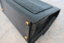 Load image into Gallery viewer, CHANEL Trapezoid chain shoulder bag Lambskin Black/Gold hadware Shoulder bag 800030162