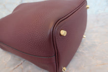 画像をギャラリービューアに読み込む, HERMES/エルメス ピコタンロックエクラPM トリヨンクレマンス/ヴォースイフト プルーン/オレンジポピー T刻印 ハンドバッグ 700110161