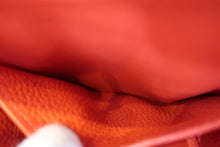 Load image into Gallery viewer, HERMES LINDY 26 Clemence leather Rouge pivoine T Engraving Shoulder bag 700020027