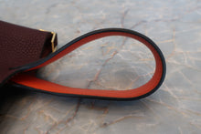 画像をギャラリービューアに読み込む, HERMES/エルメス ピコタンロックエクラPM トリヨンクレマンス/ヴォースイフト プルーン/オレンジポピー T刻印 ハンドバッグ 700110161