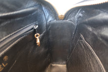 Load image into Gallery viewer, CHANEL Medium Matelasse shoulder bag Lambskin Black/Gold hadware Shoulder bag 700100112