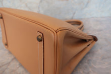 Load image into Gallery viewer, HERMES BIRKIN 30 Graine Couchevel leather Natural 〇X Engraving Hand bag 700040150